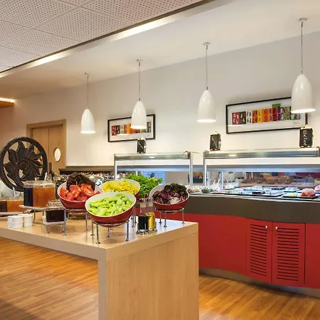 Otel Ibis Alsancak 3*