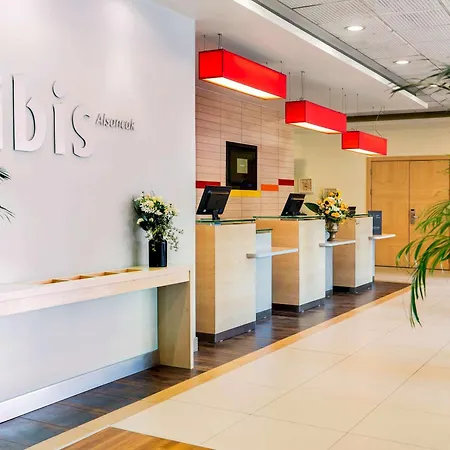 Hotel Ibis Alsancak 3*