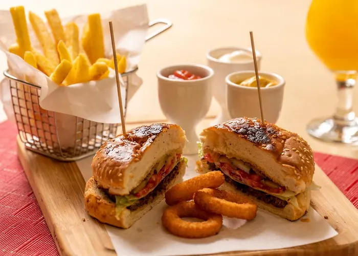 アイビス イズミール アルサンカク 3*