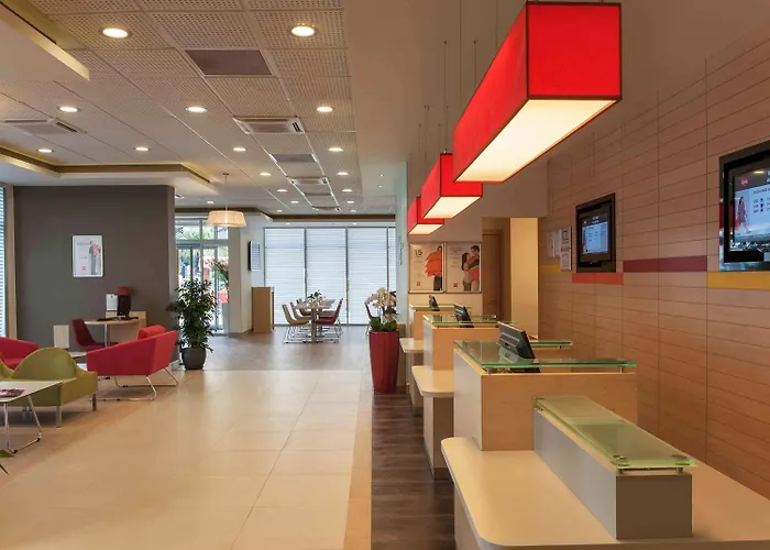 Ibis Alsancak Отель