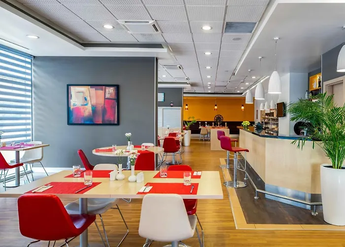 Ibis Alsancak Hotel 3*