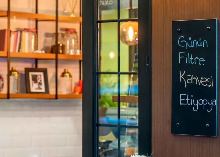 Hotel Ibis Alsancak 3*