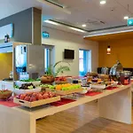 Ibis Alsancak Hotel
