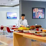 Ibis Alsancak Hotel 3*