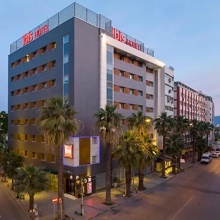 Ibis Alsancak Hotel