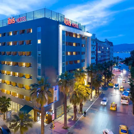 Ibis Alsancak 3*