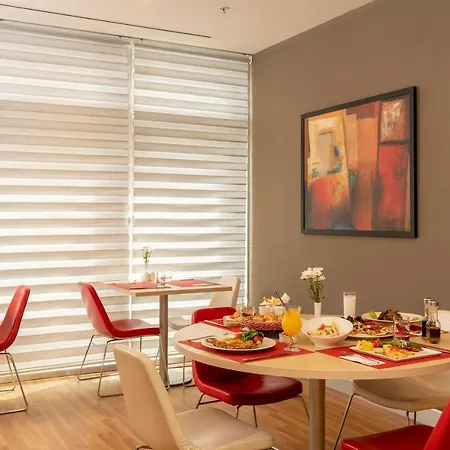 Ibis Alsancak 3* Esmirna