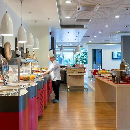 Ibis Alsancak 3* İzmir