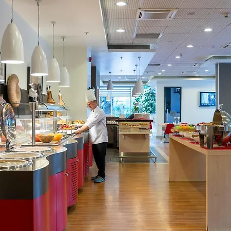 Ibis Alsancak 3* Esmirna