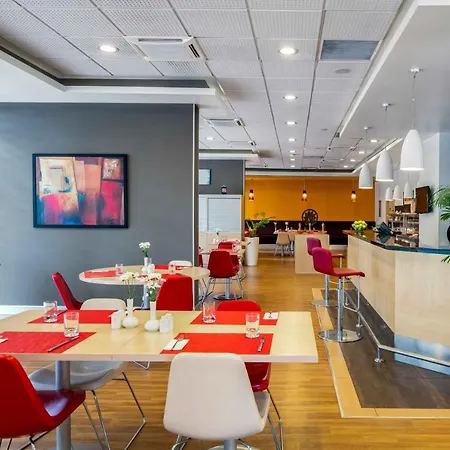 Ibis Alsancak Hotel 3*