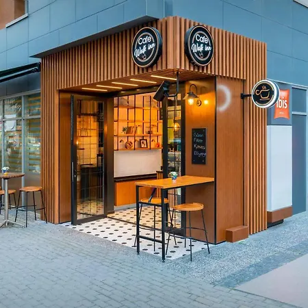 Ibis Alsancak Szálloda
