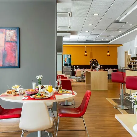 Ibis Alsancak