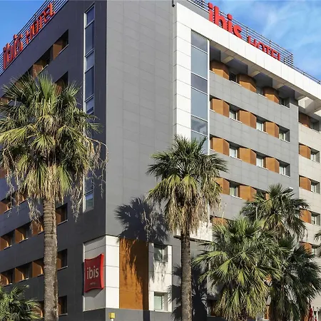 Ibis Alsancak 3*