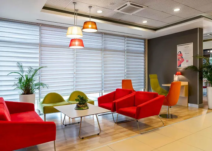 Ibis Alsancak Hotel 3*