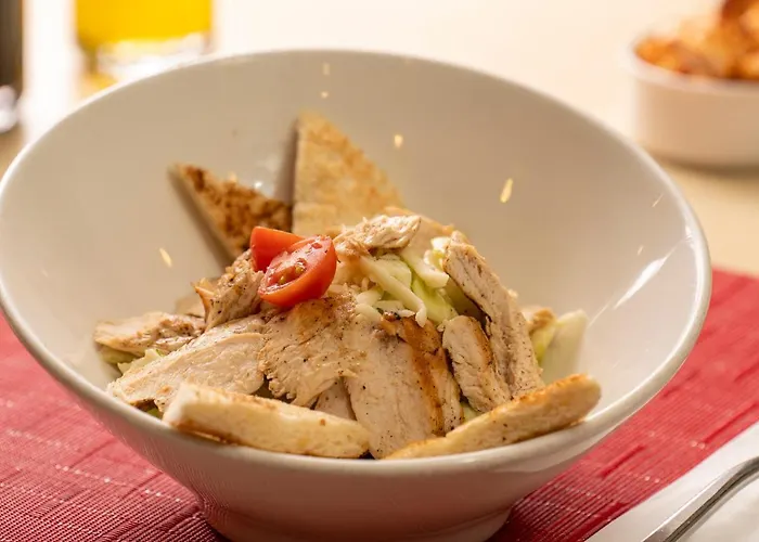 Ibis Alsancak מלון 3*