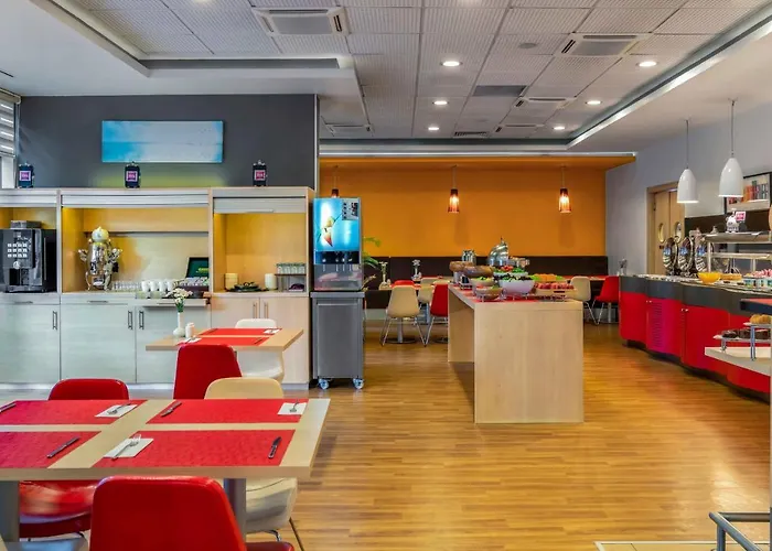 Ibis Alsancak Hotell